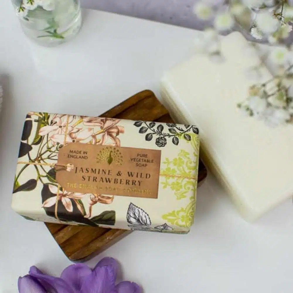 The English Soap Company Anniversary Jasmine and Wild Strawberry Soap