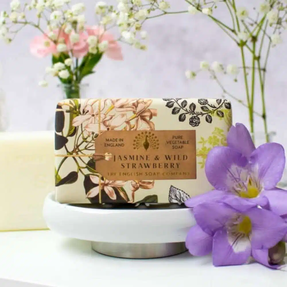 The English Soap Company Anniversary Jasmine and Wild Strawberry Soap