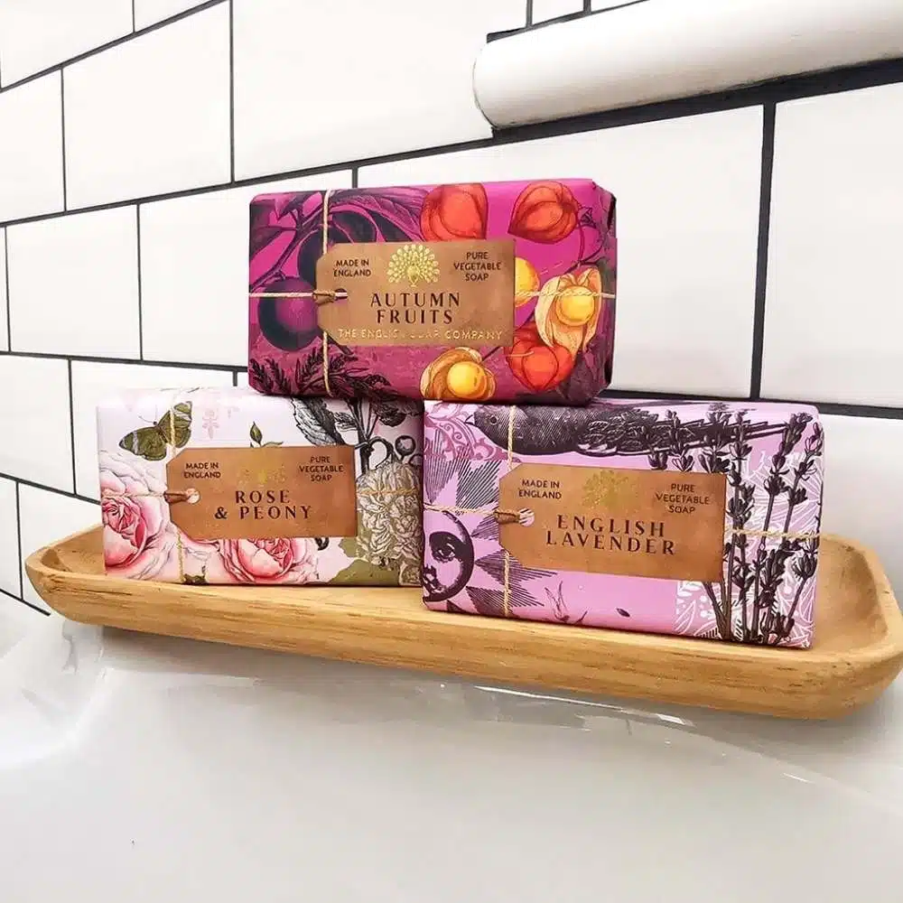 The English Soap Company Anniversary Jasmine and Wild Strawberry Soap