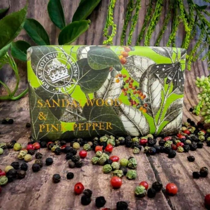The English Soap Company Kew Gardens Sandalwood and Pink Pepper Soap