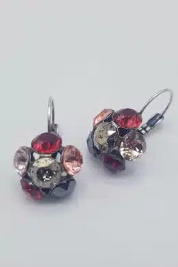 Model Hanging Flower en model Myra zijn hetzelfde.