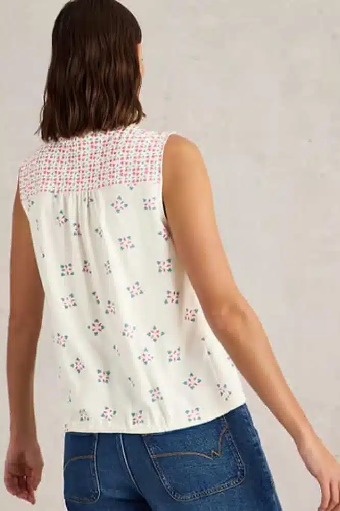 White Stuff Tulip Jersey Sleeveless Shirt Pink Print - La Vie en Rose Damesmode