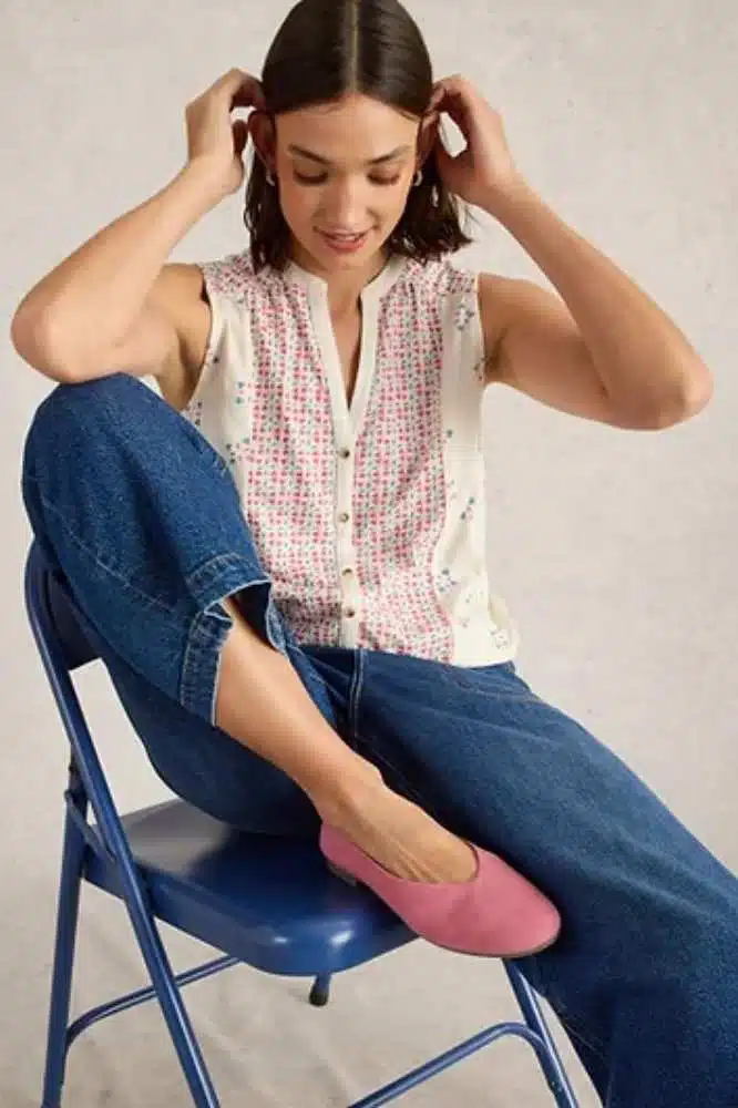 White Stuff Tulip Jersey Sleeveless Shirt Pink Print - La Vie en Rose Damesmode