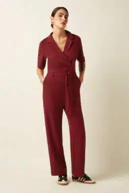 King Louie Doris Jumpsuit Woven Crepe Cabernet Red - La Vie en Rose Damesmode