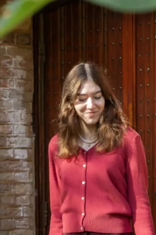 Very Cherry Lucia V Neck Cardigan Marsala- La Vie en Rose Damesmode