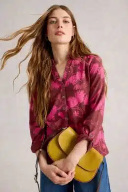 White Stuff Annie Jersey Shirt Plum Print - La Vie en Rose Damesmode