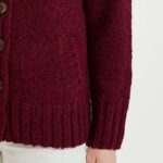 Aran Woollen Mills Ladies Donegal Cardigan Side Pockets Winter Berry - La Vie en Rose Damesmode