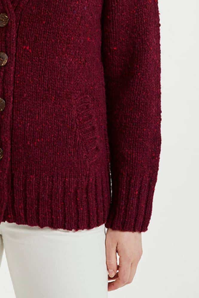 Aran Woollen Mills Ladies Donegal Cardigan Side Pockets Winter Berry - La Vie en Rose Damesmode