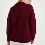 Aran Woollen Mills Ladies Donegal Cardigan Side Pockets Winter Berry - La Vie en Rose Damesmode
