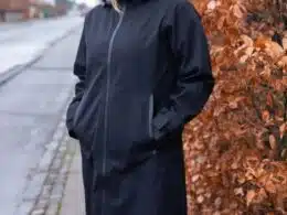 Danefae The Danedogwalker Raincoat Black - La Vie en Rose Damesmode