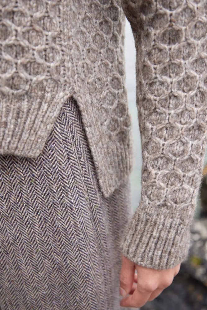 Fisherman out of Ireland Alpaca Honeycomb Stitch Sweater Stone - La Vie en Rose Damesmode Enkhuizen