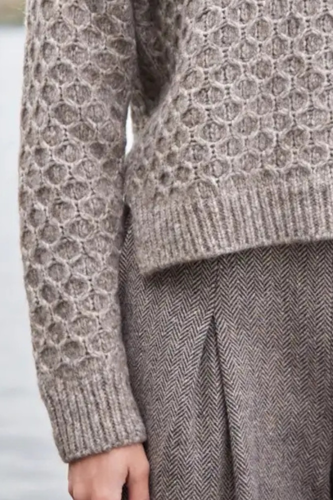 Fisherman out of Ireland Alpaca Honeycomb Stitch Sweater Stone - La Vie en Rose Damesmode Enkhuizen