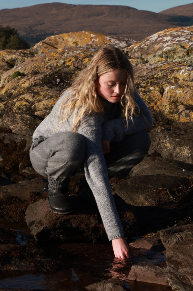 Fisherman out of Ireland Funnel Neck Slouchy Sweater Grey Extrafine Merino - La Vie en Rose Damesmode Enkhuizen