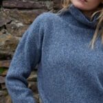 Fisherman out of Ireland Slouchy Funnel Neck Jumper Merino Cashmere Blue Smoke - La Vie en Rose Damesmode Enkhuizen