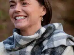 John Hanly Irish Wool Scarf Long 1907 Snow Grey Charcoal