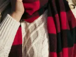 John Hanly Irish Wool Scarf Mediium 568 Red Buffalo - La Vie en Rose Damesmode