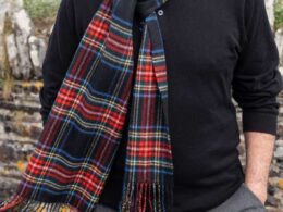 John Hanly Merino Luxury Wool Scarf 156 Black Stewart Tartan - La Vie en Rose Damesmode