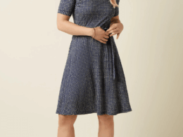 King Louie Betty Dress Blizzy Mazarine - La Vie en Rose Damesmode