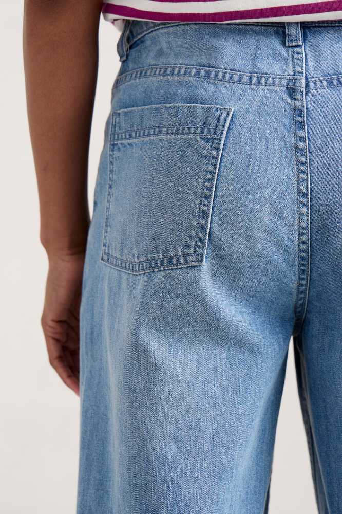 Seasalt Cornwall Barnes Organic Cotton Denim Crops Light Wash Rain Slub - La Vie en Rose Damesmode