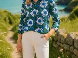 Seasalt Cornwall Larissa Shirt Bold Sunflower Marine - La Vie en Rose Damesmode