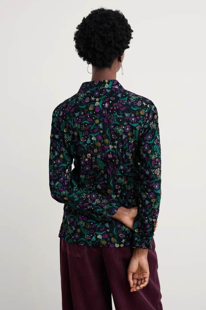 Seasalt Cornwall Larissa Shirt Illuminated Garden Onyx - La Vie en Rose Damesmode Enkhuizen