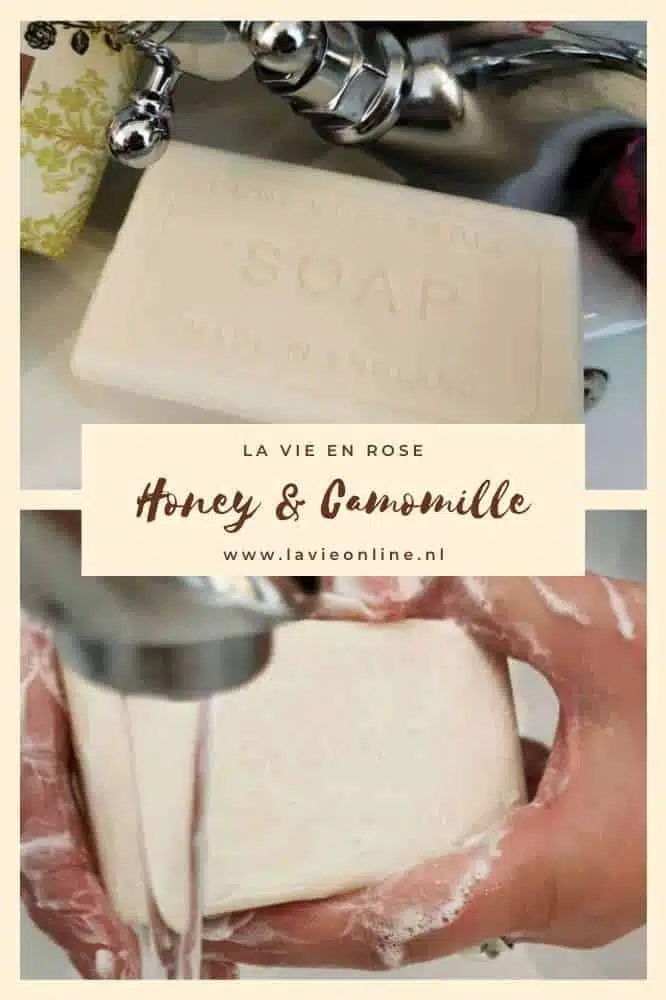 The English Soap Company Anniversary Honey and Camomile Soap