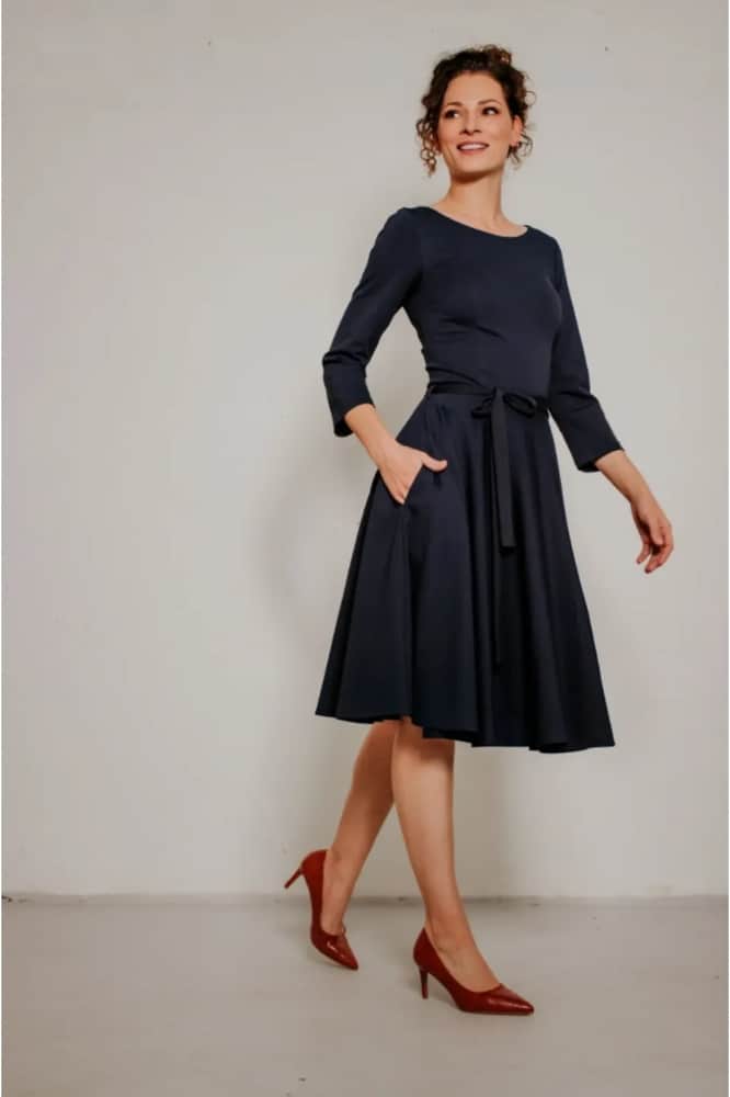 Very Cherry Ballerina Dress Navy Punty- La Vie en Rose Damesmode