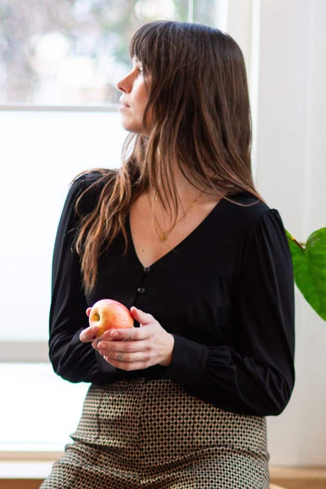 Very Cherry Celia Blouse Black Tricot Deluxe - La Vie en Rose Damesmode