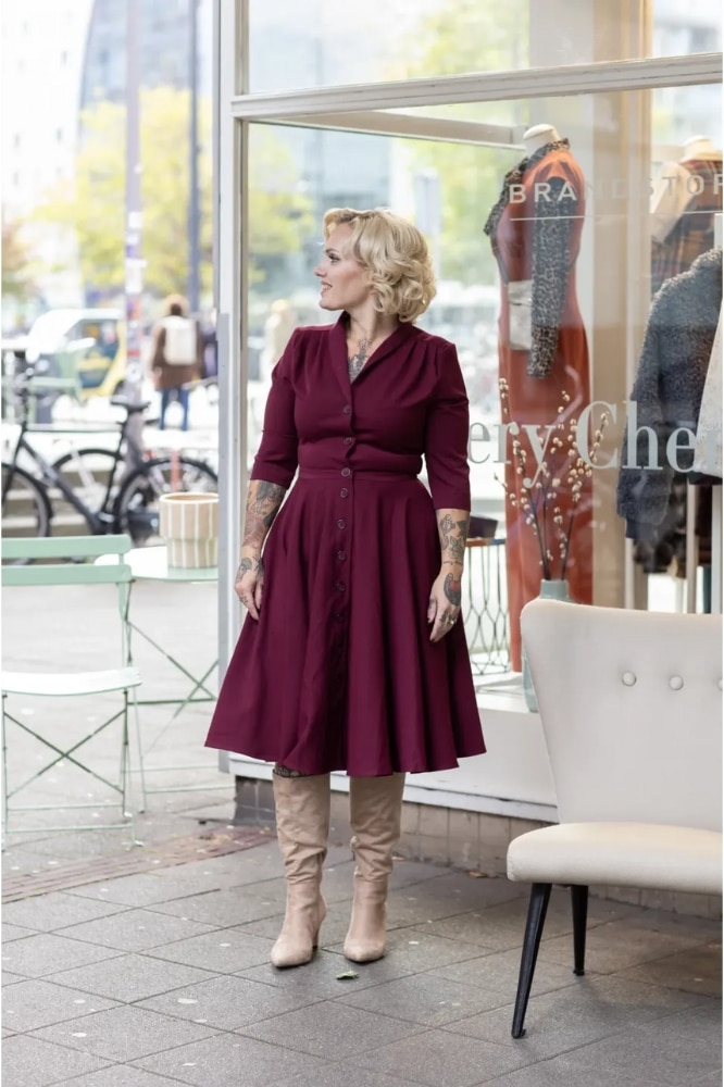 Very Cherry D'Laine Dress Burgundy Gaberdine - La Vie en Rose Damesmode