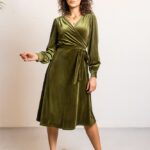 Very Cherry Dalida Dress Steam Velvet Olive - La Vie en Rose Damesmode (1)