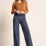 Very Cherry Lucia V Neck Cardigan Cognac - La Vie en Rose Damesmode