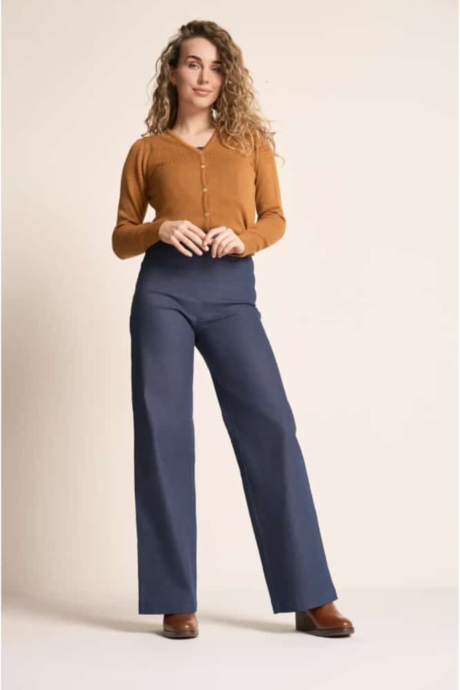 Very Cherry Lucia V Neck Cardigan Cognac - La Vie en Rose Damesmode