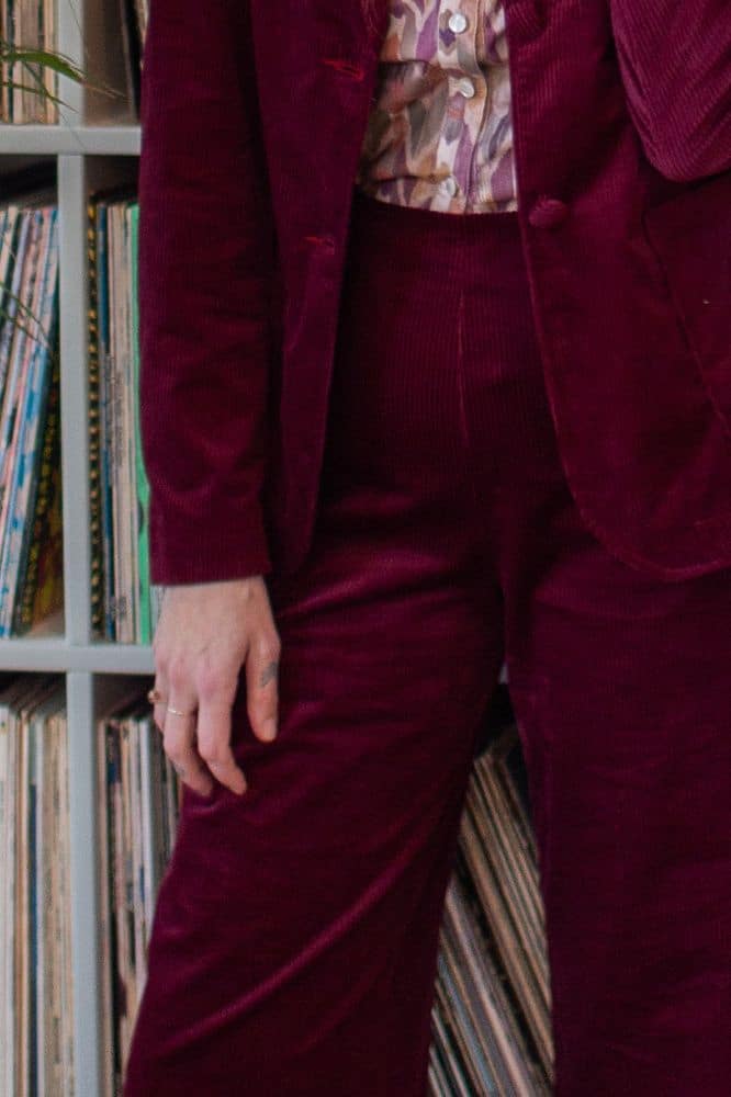 Very Cherry Marlene Pants Corduroy Granate Red - La Vie en Rose Damesmode