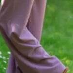 Very Cherry Marlene Pants Lila Gabardine - La Vie en Rose Damesmode