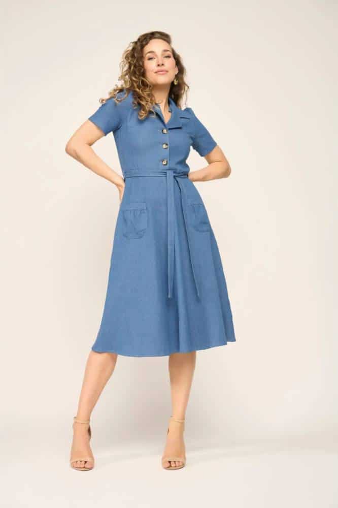 Very Cherry Revers Dress Lights Denim Indigo - La Vie en Rose Damesmode