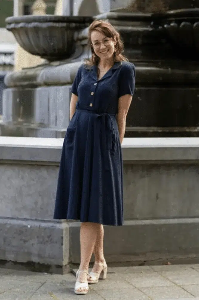 Very Cherry Revers Dress Midi Linnen Marino (1)