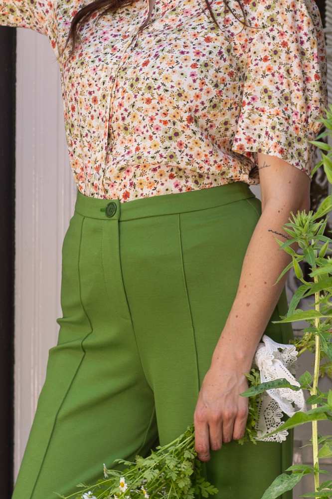 Very Cherry Taylor Pants Olive Punty - La Vie en Rose Damesmode