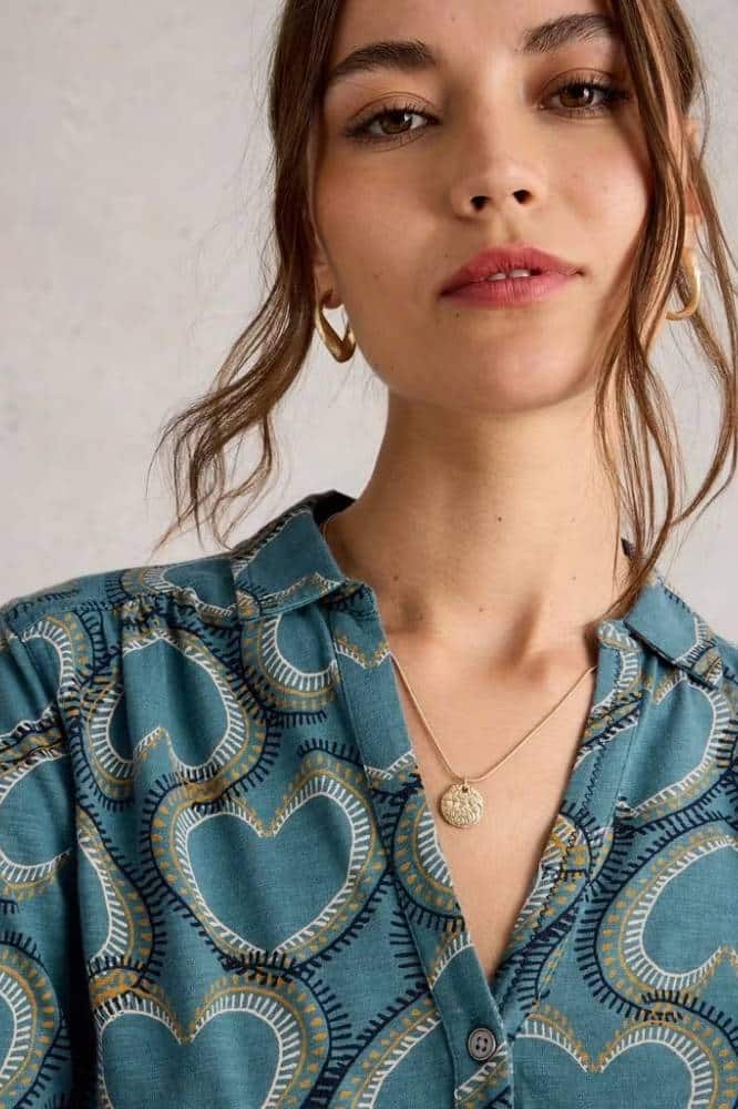 White Stuff Annie Jersey Shirt Blue Print - La Vie en Rose Damesmode