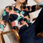 White Stuff Annie Jersey Shirt Navy Print - La Vie en Rose Damesmode