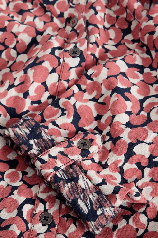 White Stuff Annie Jersey Shirt Pink Print - La Vie en Rose Damesmode