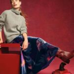 White Stuff Hope Bias Velvet Skirt - La Vie en Rose Damesmode