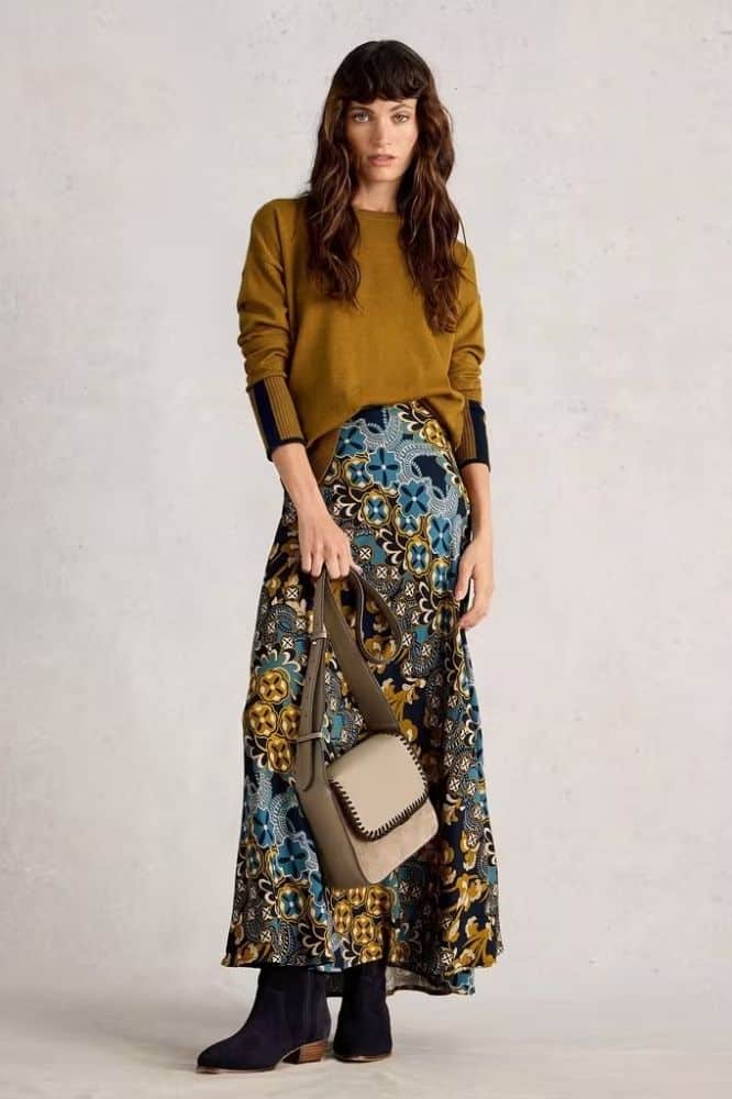 White Stuff Olive Jumper Dark Chartreuse - La Vie en Rose Damesmode