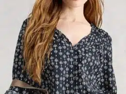 White Stuff Rae Organic Cotton Top Nay Print- La Vie en Rose Damesmode