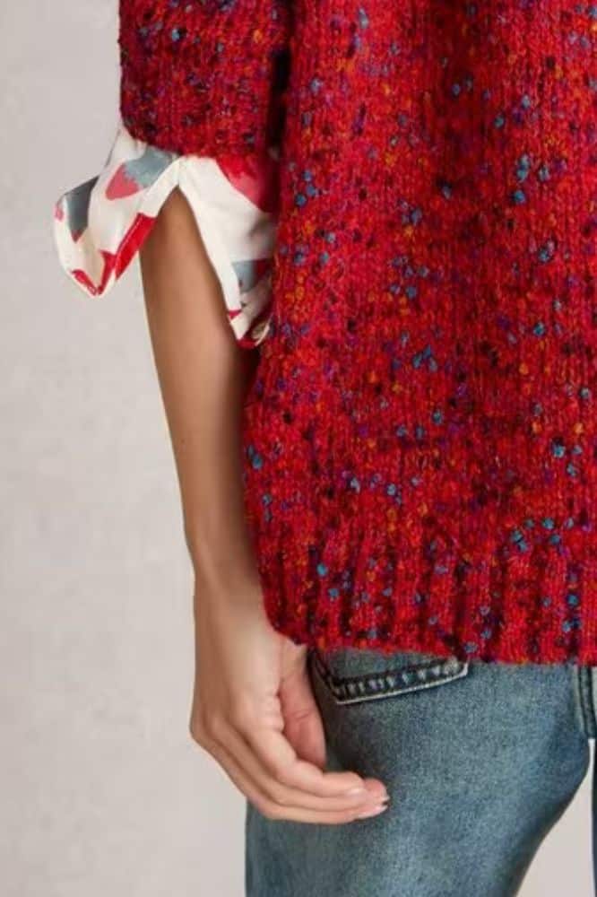 White Stuff Texture V Neck J umper Mid Red - La Vie en Rose Damesmode