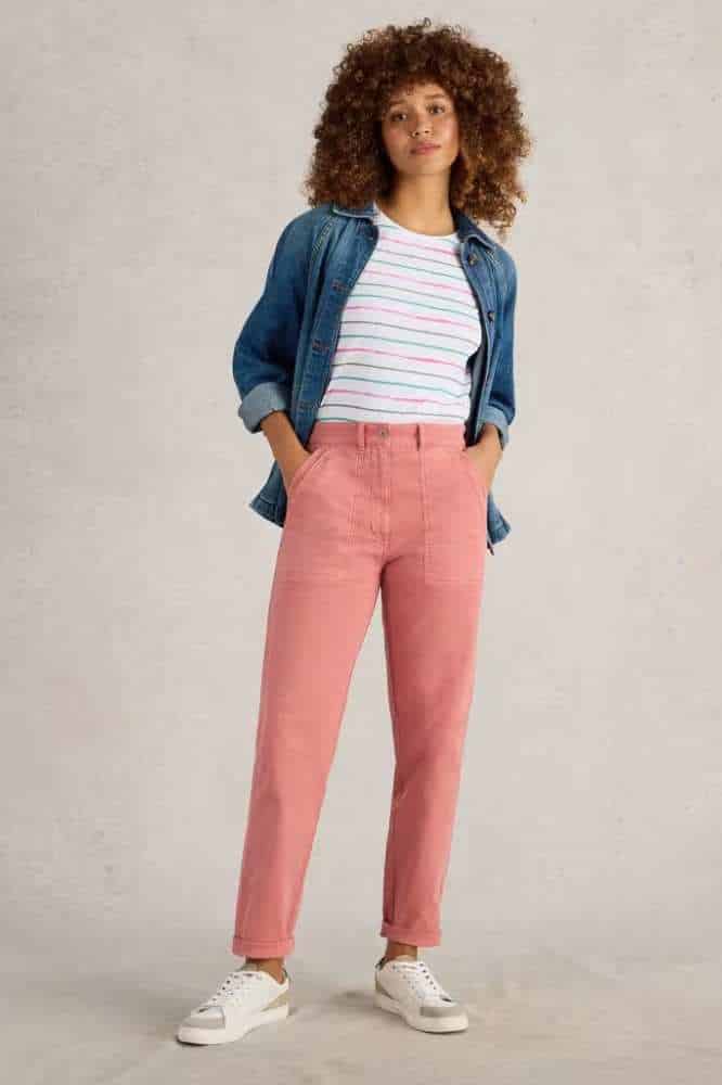 White Stuff Twister Chino Trouser Mid Red - La Vie en Rose Damesmode