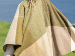 John Hanly Lambswool Cape Heather Cygnet Moss Beige BLock Sue 713