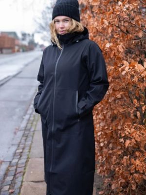 Danefae The Danedogwalker Raincoat Black - La Vie en Rose Damesmode