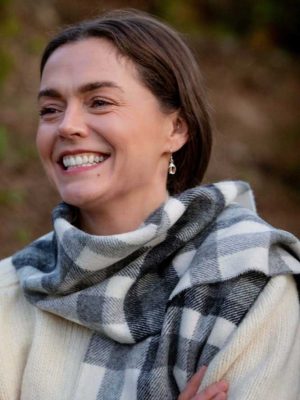 John Hanly Irish Wool Scarf Long 1907 Snow Grey Charcoal