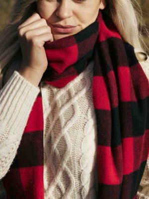 John Hanly Irish Wool Scarf Mediium 568 Red Buffalo - La Vie en Rose Damesmode