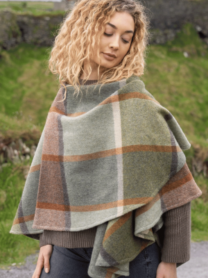John Hanly Lambswool Cape Green BRown Orange Cream Check Sue 714- La Vie en Rose Damesmode Enkhuizen (2)